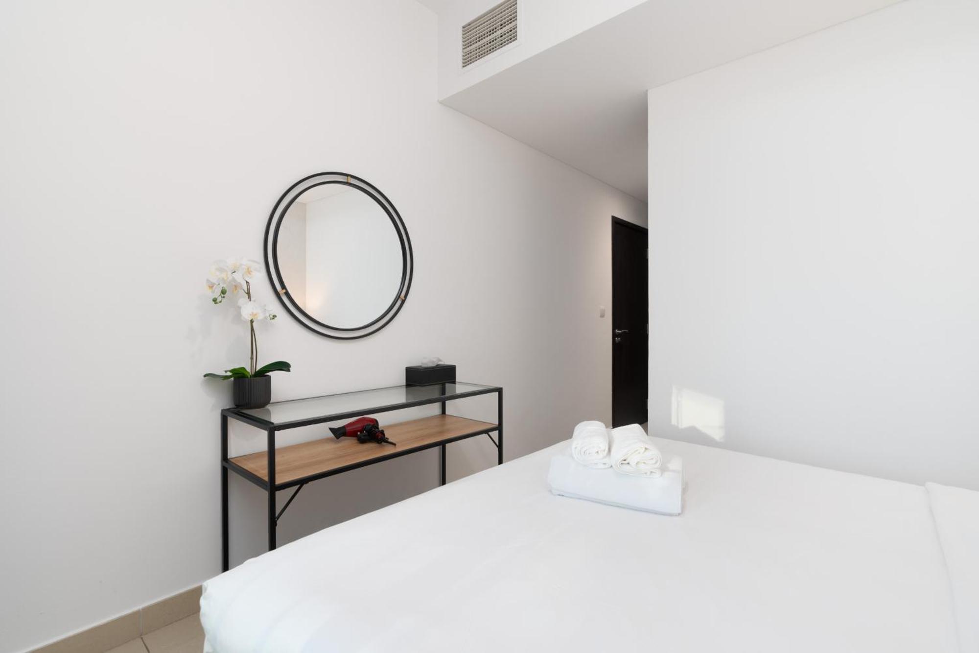 Luxury 2Br Downtown Apt With Burj Khalifa Views دبي المظهر الخارجي الصورة