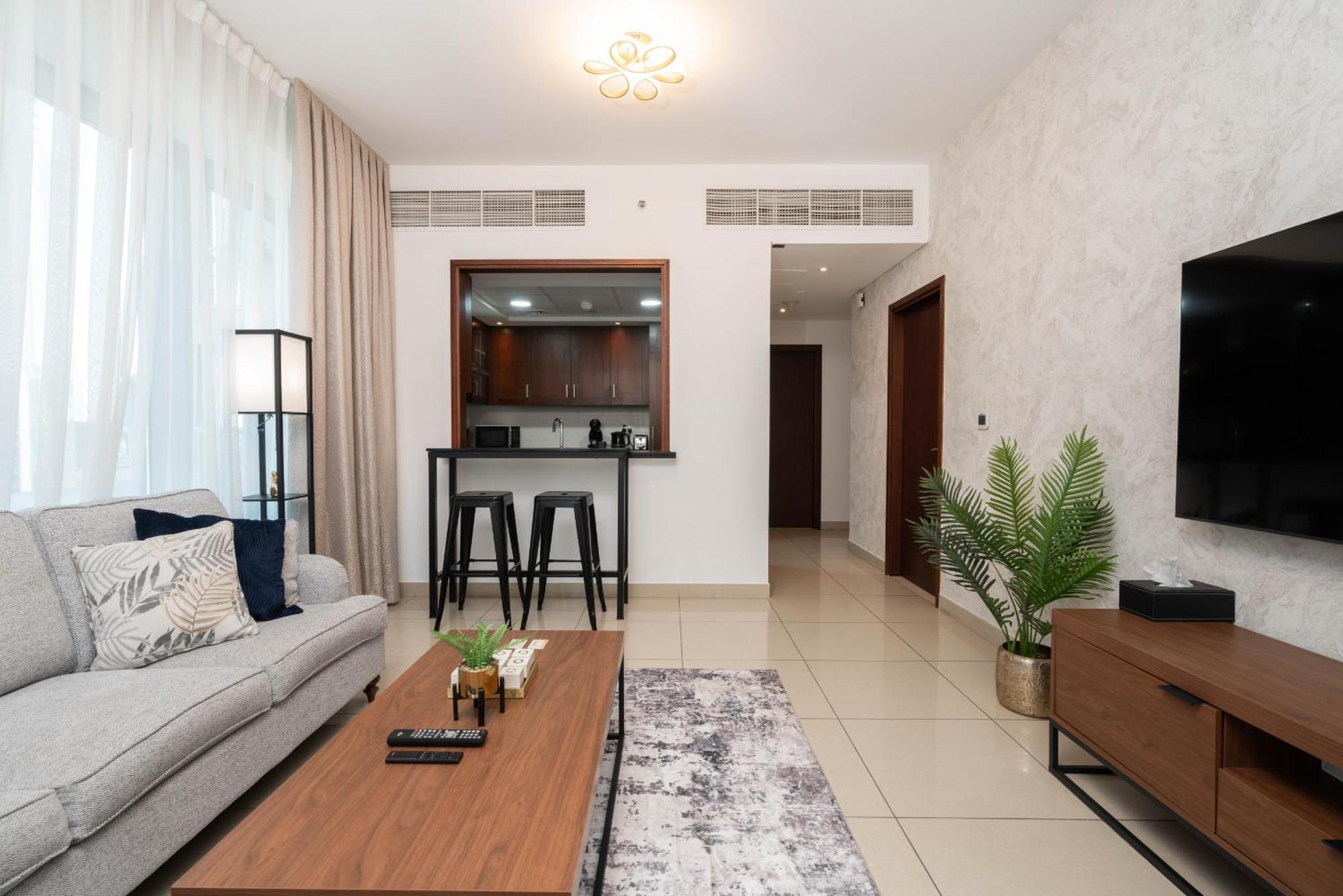Luxury 2Br Downtown Apt With Burj Khalifa Views دبي المظهر الخارجي الصورة